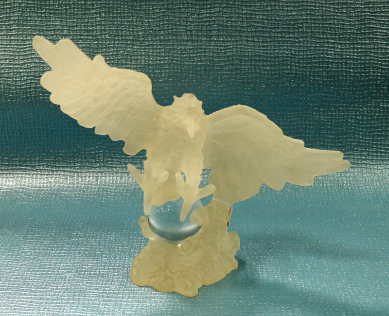 砂玻璃 NO.182 鷹抱球 EAGLE W/ BALL 40